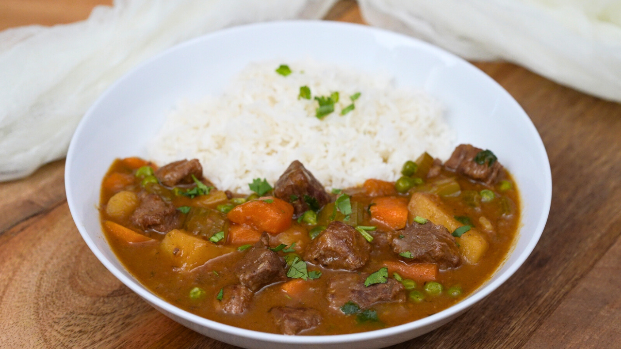 Slow Cooker Beef Stew Recipe (Best Ever, Hearty & Tender)