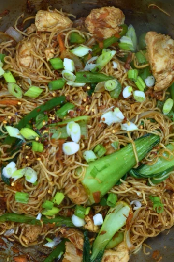 Garlic Butter Chicken Chow Mein | Easy Stir-Fry Recipe — Kelvin's Kitchen