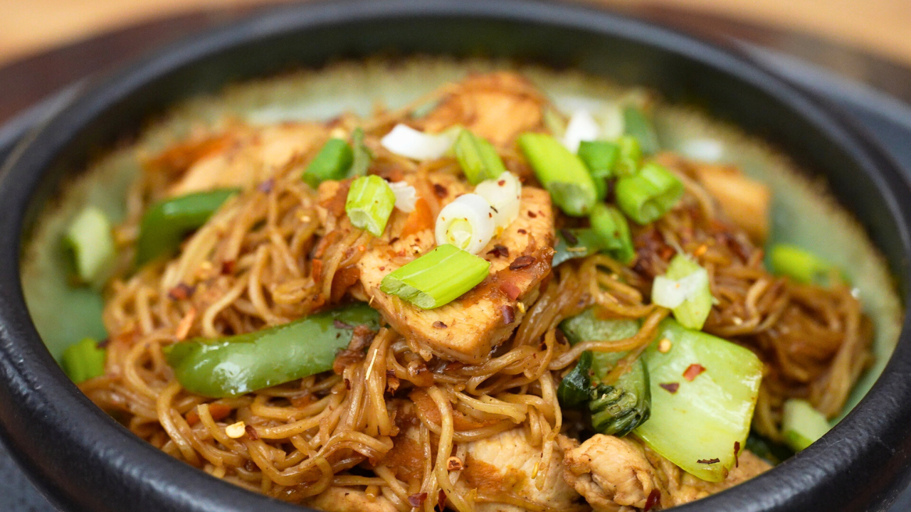 Garlic Butter Chicken Chow Mein