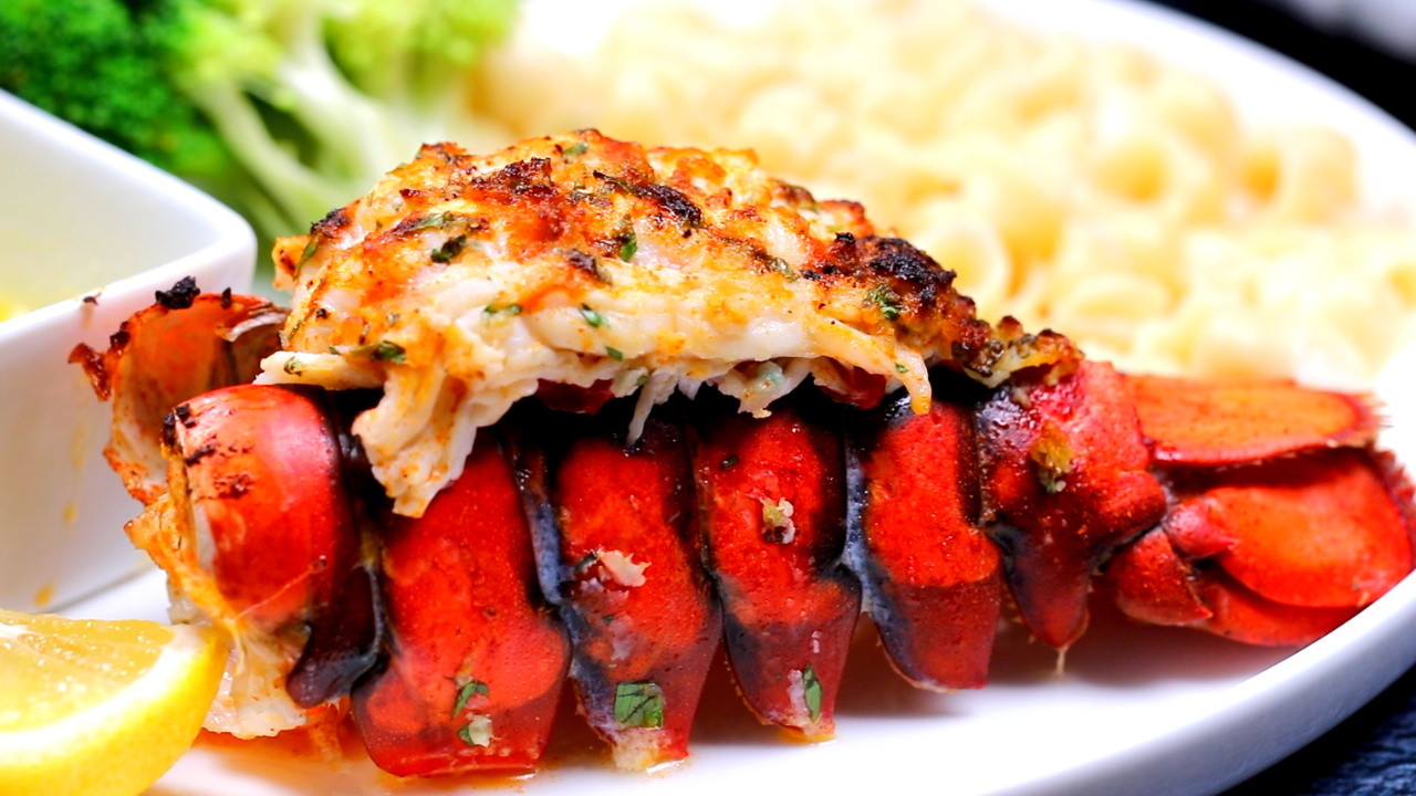 Garlic Butter Broiled Lobster Tails