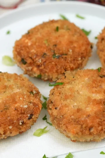 Cajun Salmon Fishcakes | Crispy with Zesty Remoulade — Kelvin's Kitchen