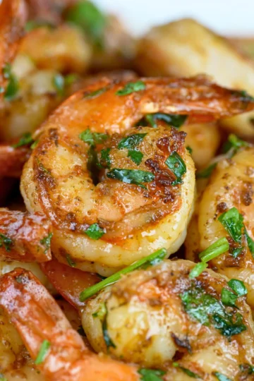 Cajun Shrimp Recipe | Spicy & Flavorful in 20 Min — Kelvin's Kitchen