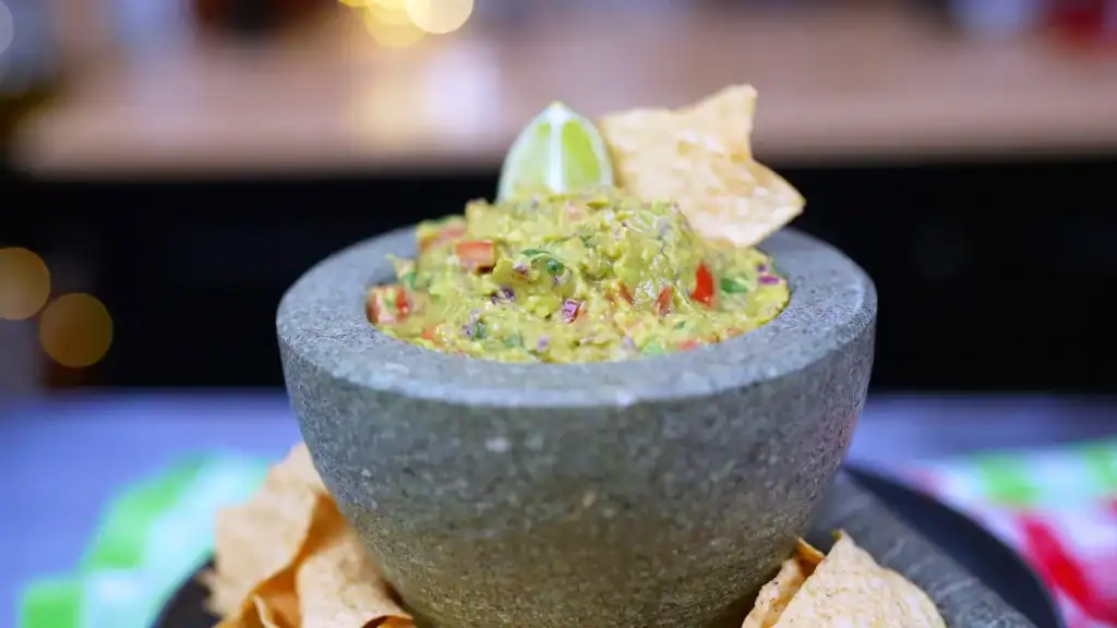 Classic Mexican Guacamole