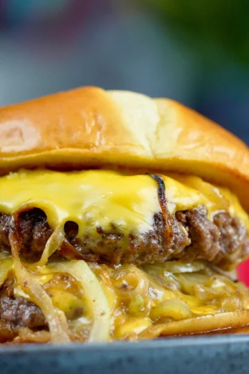 Oklahoma Onion Burger Recipe | Smashed & Crispy — Kelvin's Kitchen