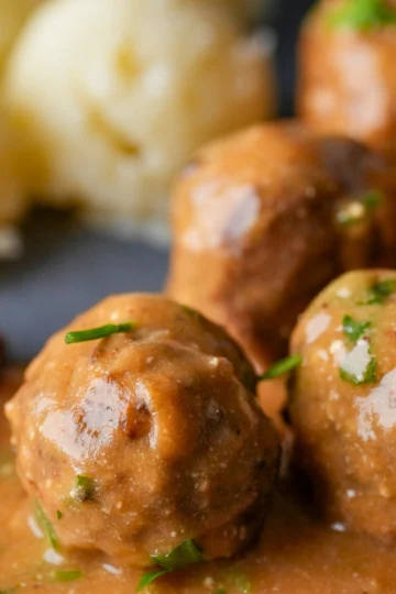 Swedish Meatballs Recipe | Creamy Gravy & Tender Meatballs — Kelvin's Kitchen