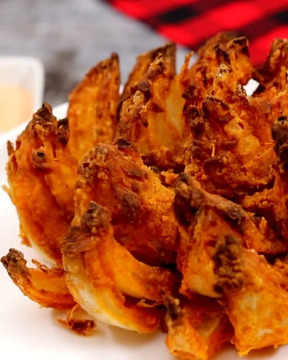 Air Fryer Blooming Onion