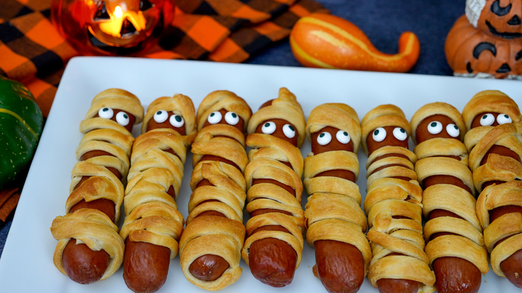 Air Fryer Mummy Dogs Easy Halloween Recipe Idea