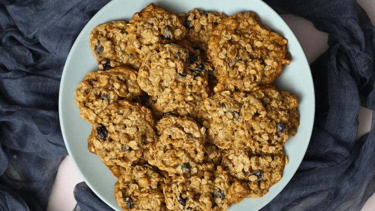Best Oatmeal Raisin Cookies