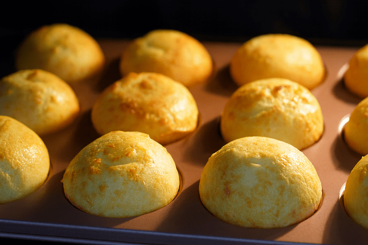 Easy Brazilian Cheese Bread (Pão de Queijo) – Blender Recipe