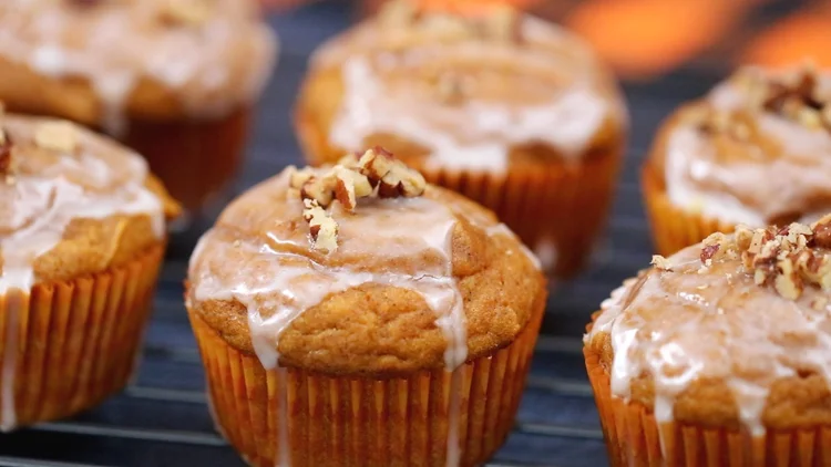 Easy Moist Pumpkin Muffins Recipe