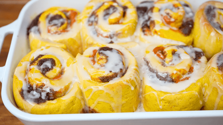 Easy Pumpkin Cinnamon Rolls – Soft, Sticky & Full of Fall Spice