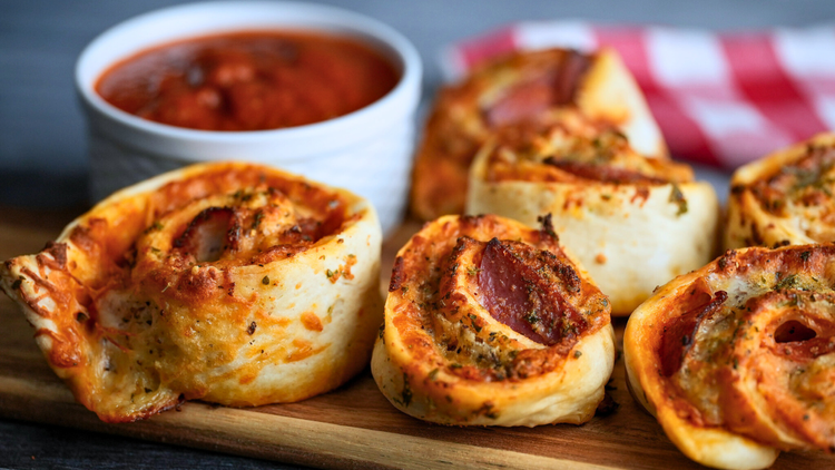 How To Make Pizza Roll Ups