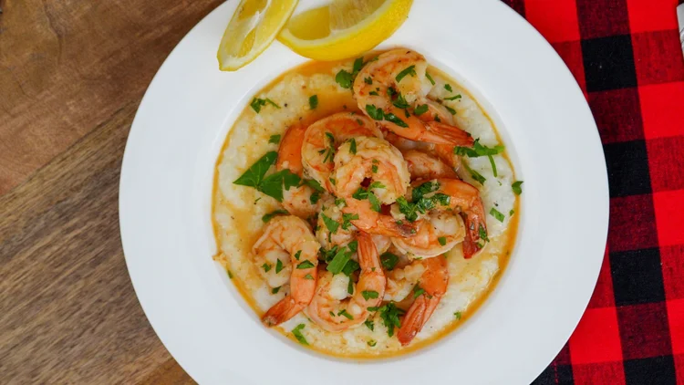 Lemon Garlic Shrimp and Grits
