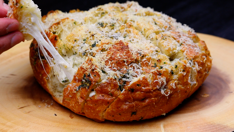 Pull Apart Cheesy Garlic Bread