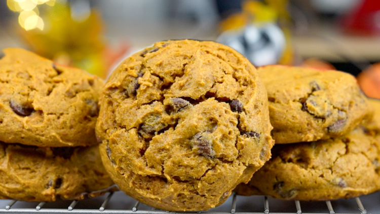 Pumpkin Chocolate Chip Cookies
