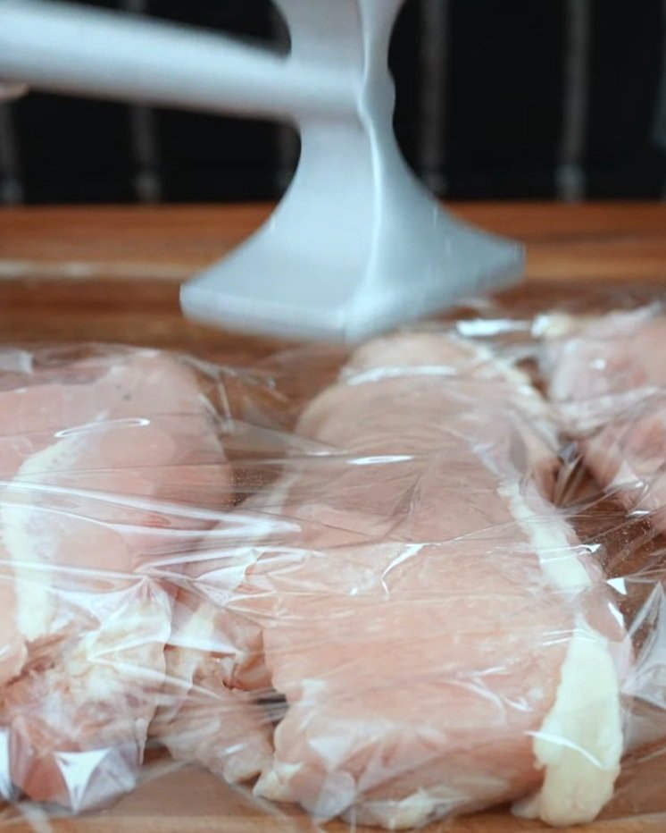 Juicy Chicken Breast Air Fryer VS Oven - step 2