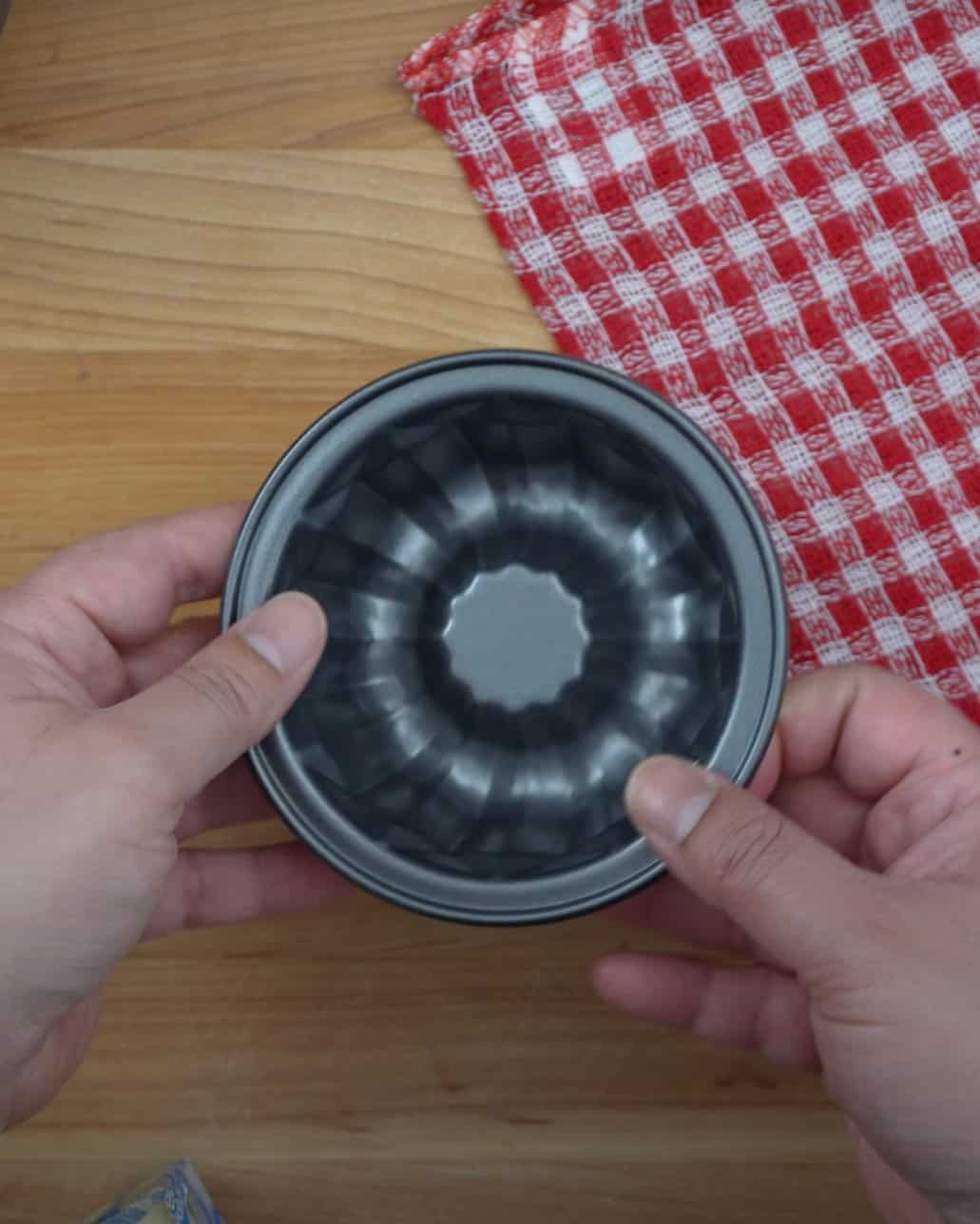 Mini Chocolate Bundt Cakes - step 3