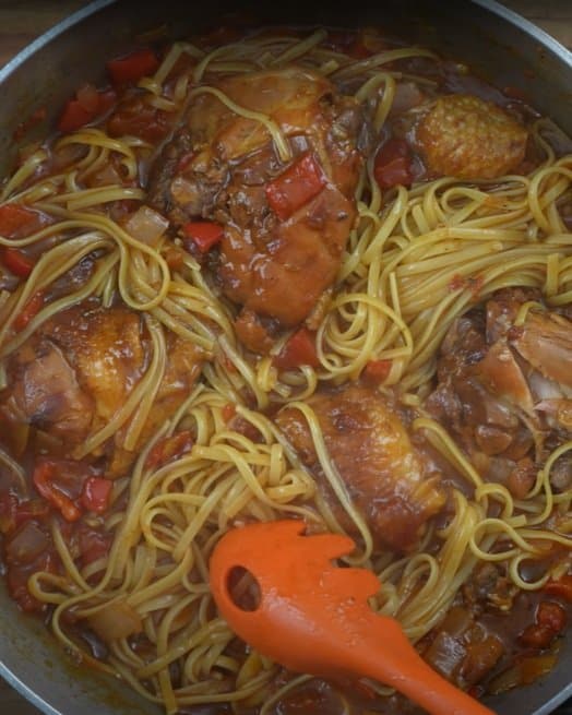 Dominican Spaghetti con Pollo - step 3