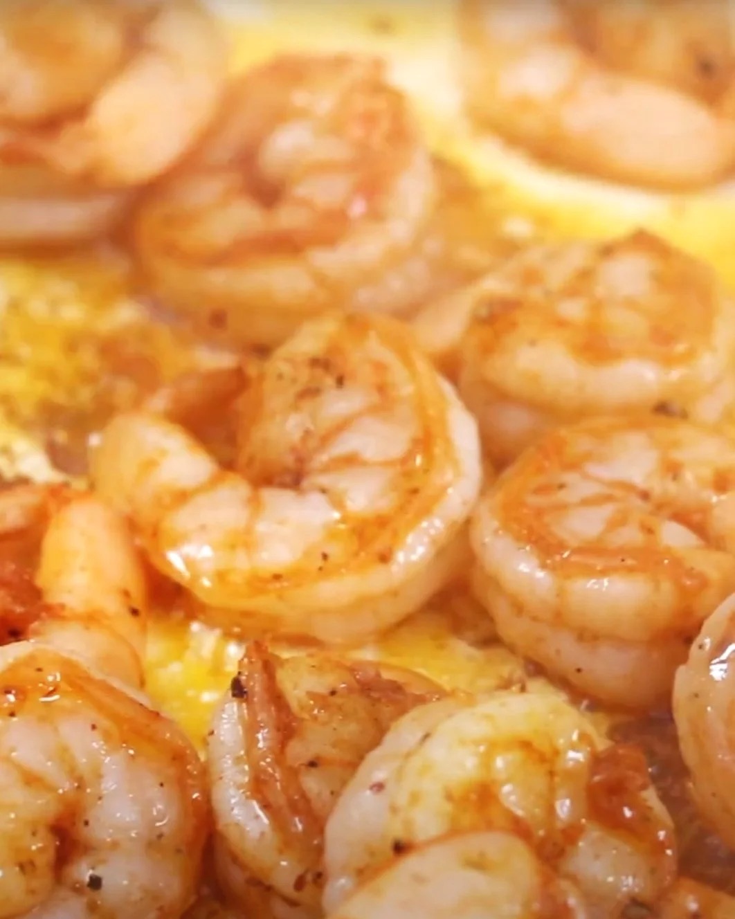 Cooked shrimp with seasoning