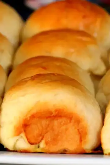 Fluffy Hokkaido Dinner Rolls