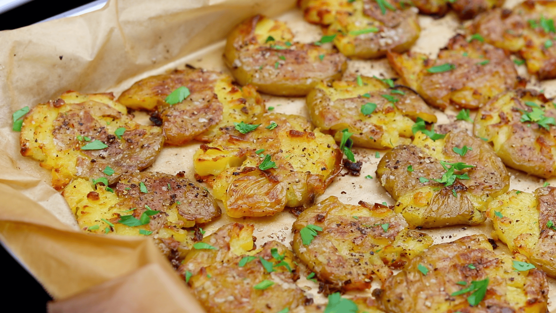 Nobody Makes Smashed Potatoes Like This — The Crispy Hack That Changed Everything - photo 1