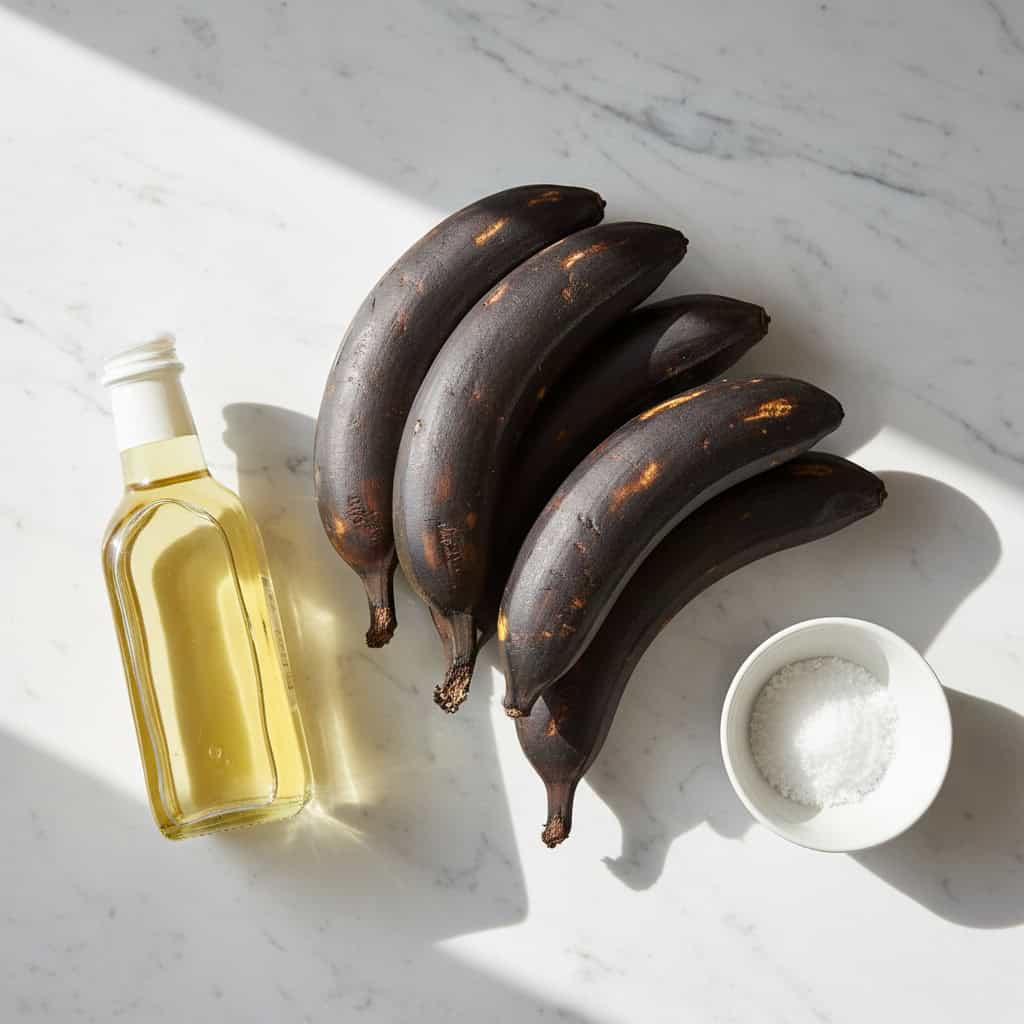 Ingredients for plátanos maduros - ripe plantains and oil