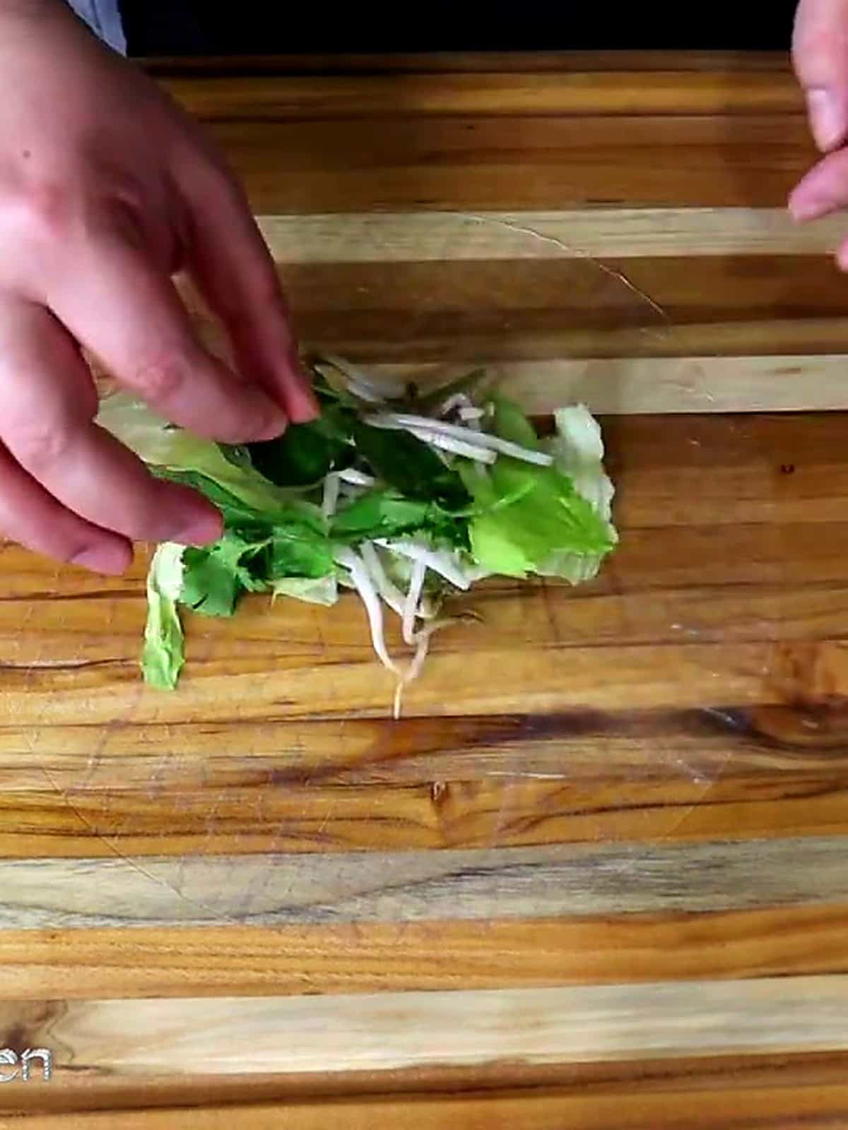 Vietnamese Fresh Spring Rolls l Kelvin's Kitchen - step 3 photo