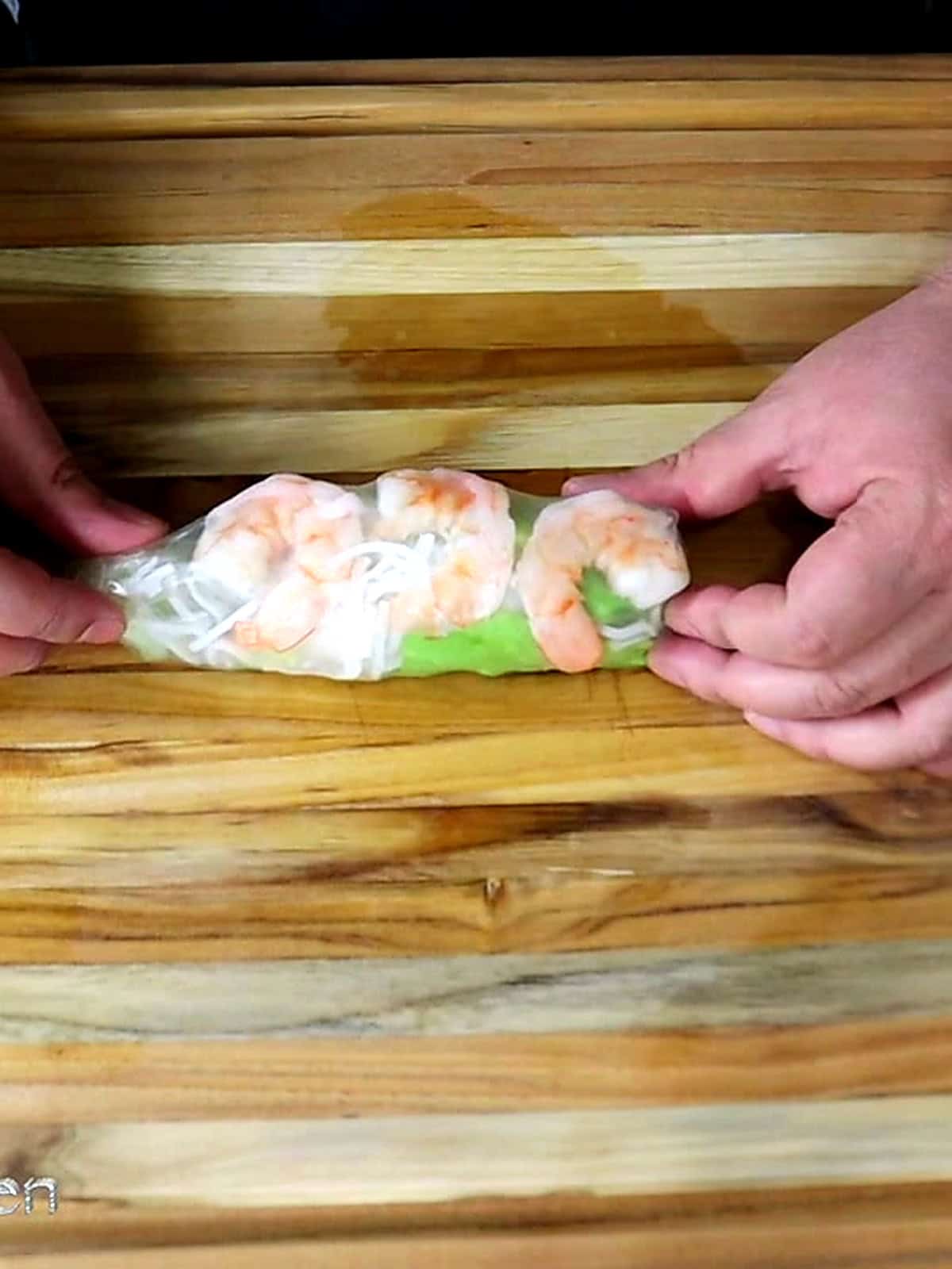 Vietnamese Fresh Spring Rolls l Kelvin's Kitchen - step 4 photo